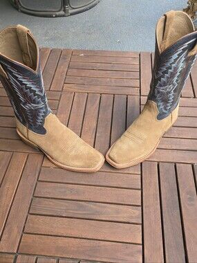 Ariat: Men’s Futurity Showman Dijon Roughout Navy Western Boot